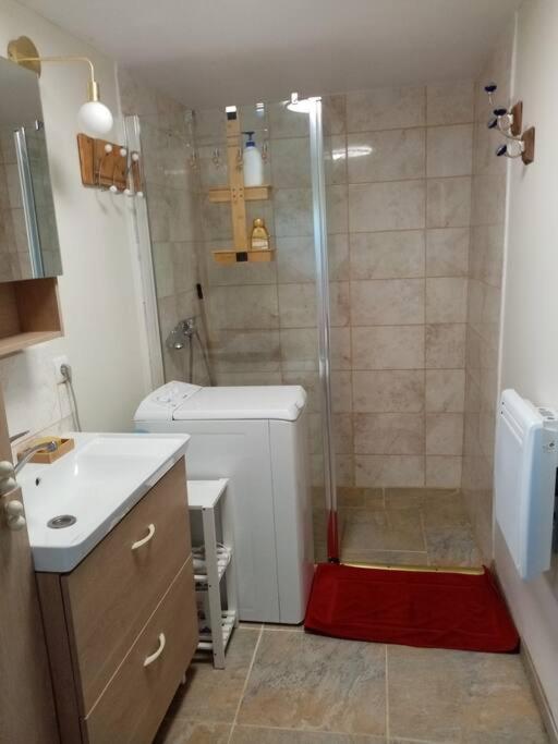 Chalet Pour Deux Personnes Saint-Pierre-du-Lorouër Esterno foto